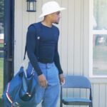 Unveiling the Paycheck: Discover What a USPS Employee Really Earns!