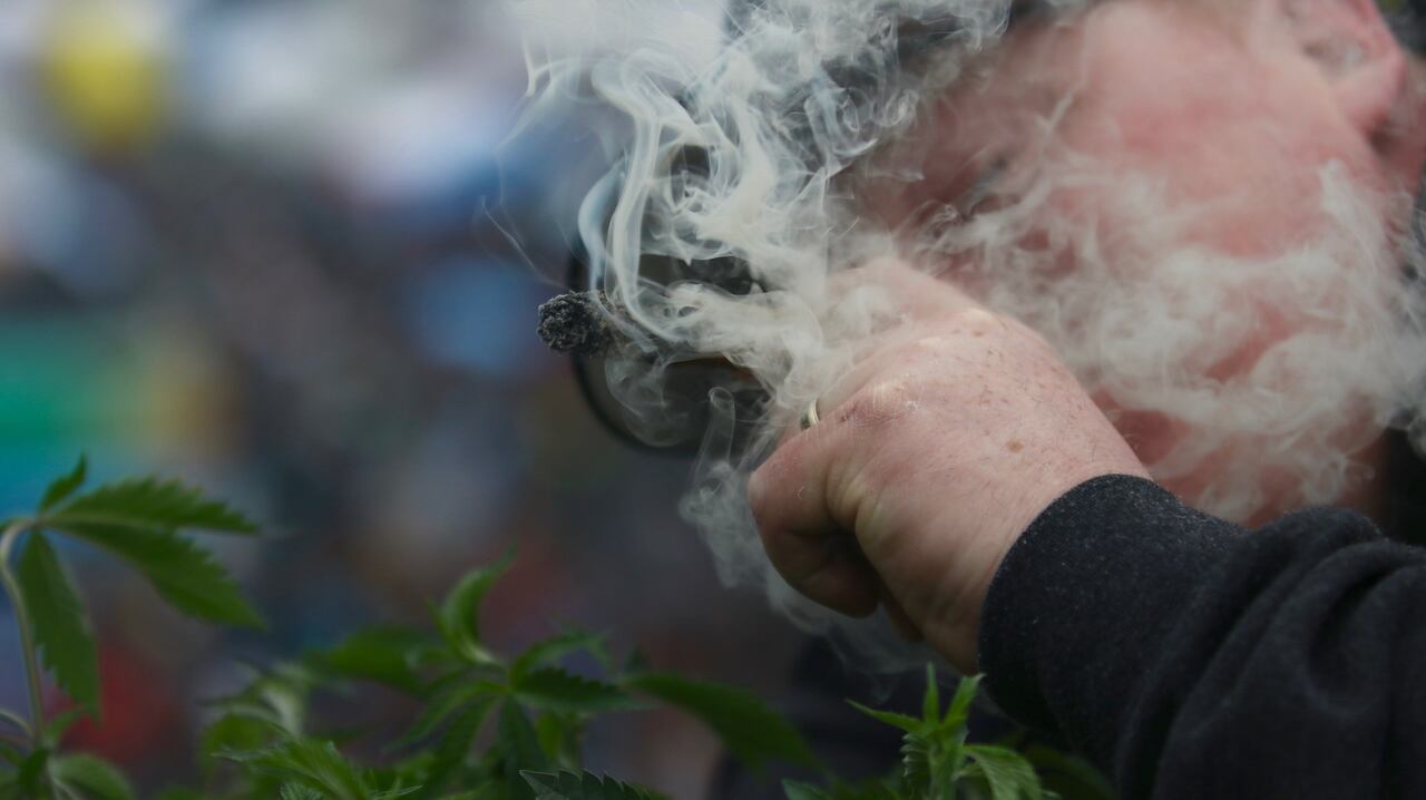 What is it like to Smoke Weed in the Rain?