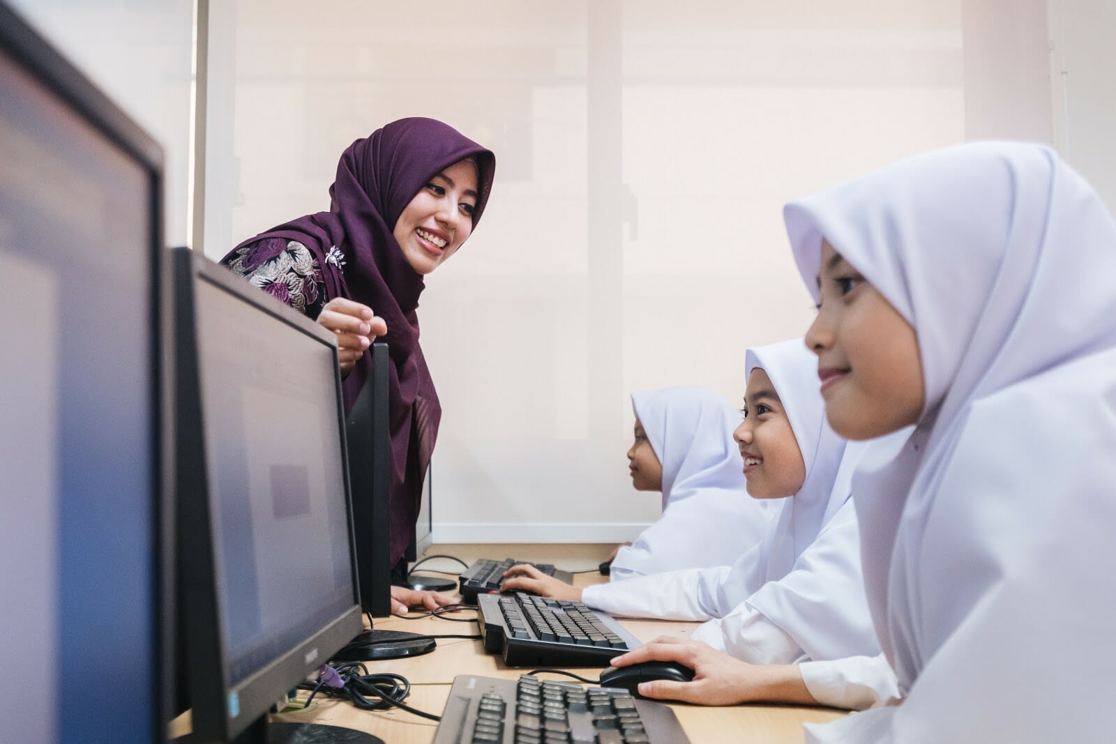 Female Quran Tutors in Islamic Education