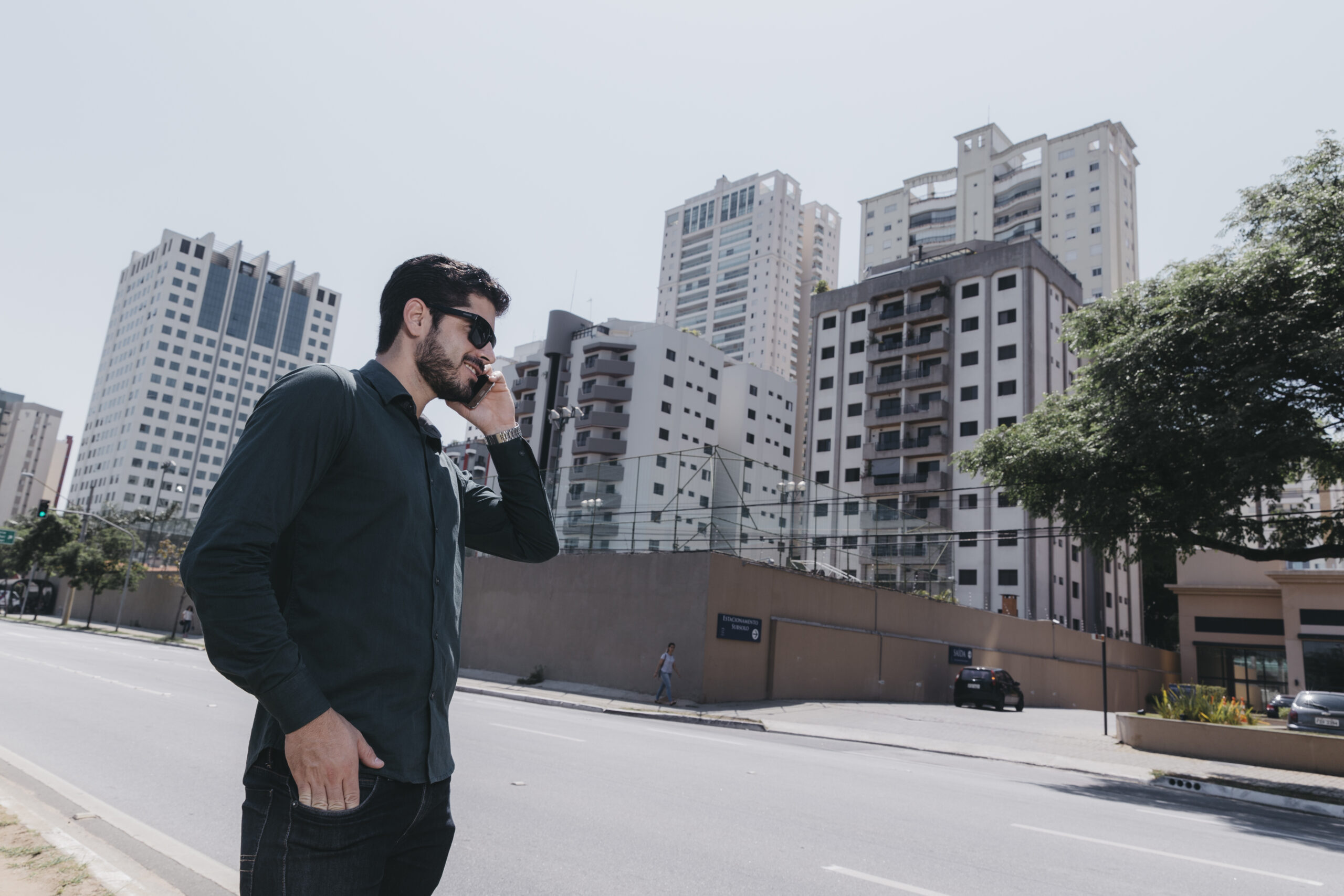 Navigate the Pakistani Real Estate Market