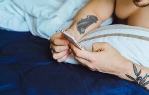Try Sexting: Fun and Safe Practices